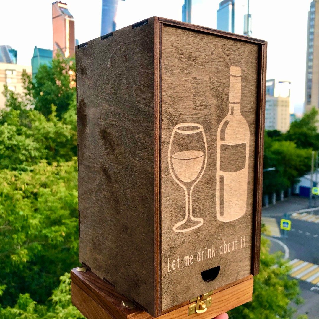Деревянная коробка для бокала
